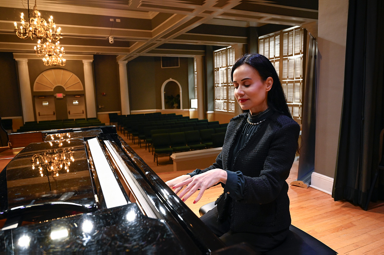 Image for Newell Scholar’s research synthesizes music and history 