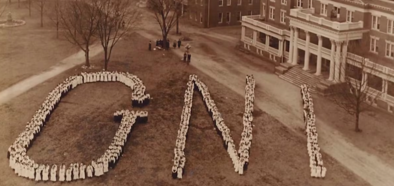 1915 archival photo of the female students of Georgia Normal and Industrial College on historic Front Campus, courtesy of Georgia College Special Collections.