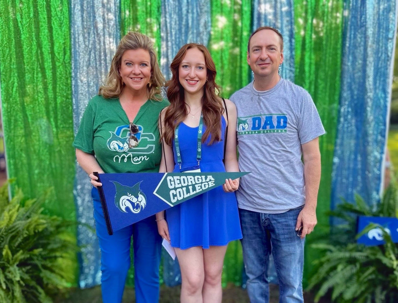 Abi with her parents Terry and April Bragg at GCSU Orientation