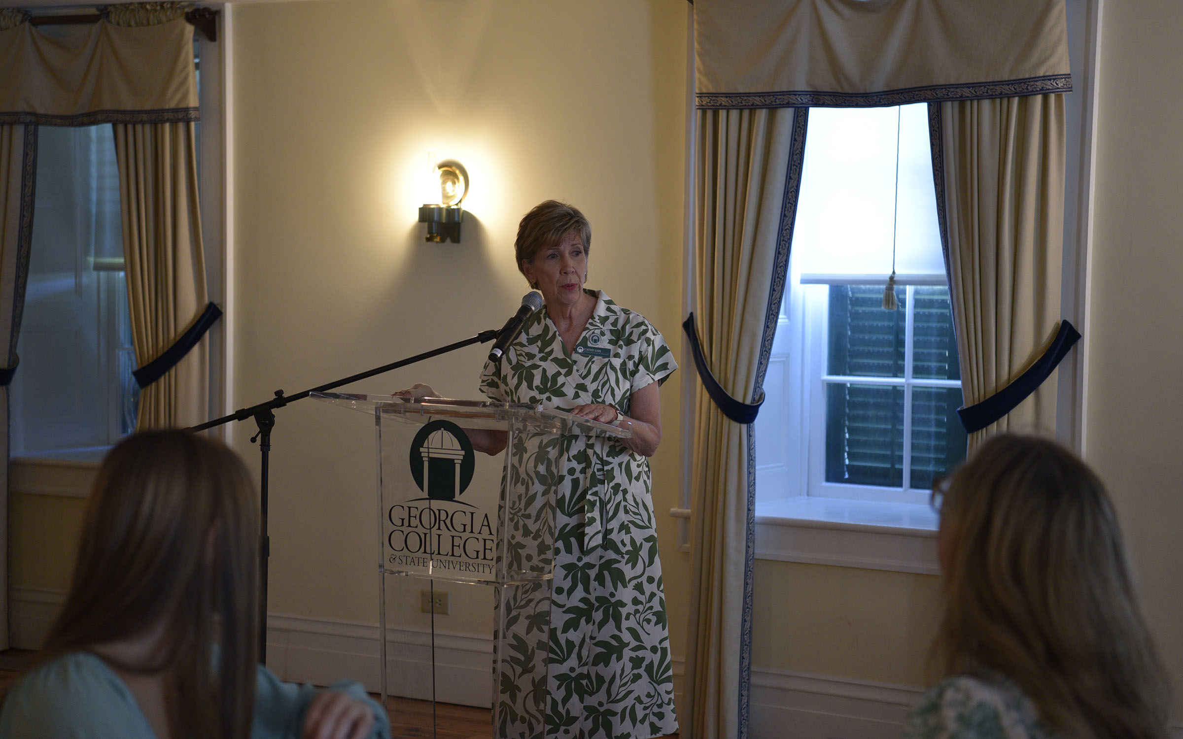 Presient Cox addresses Lettie Pate Whitehead Foundation scholars