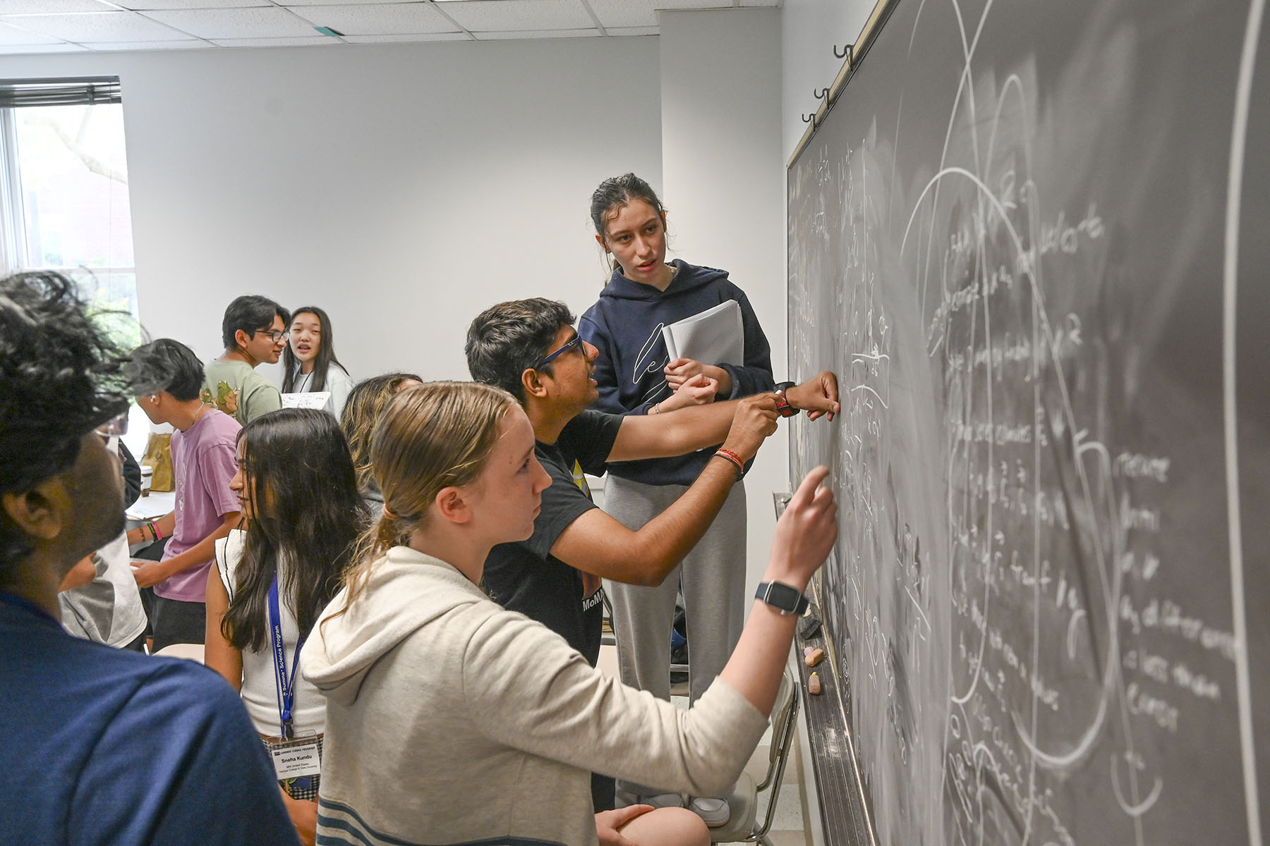 Image for Elite High School Summer Science Program Puts Georgia College 'On the world map'