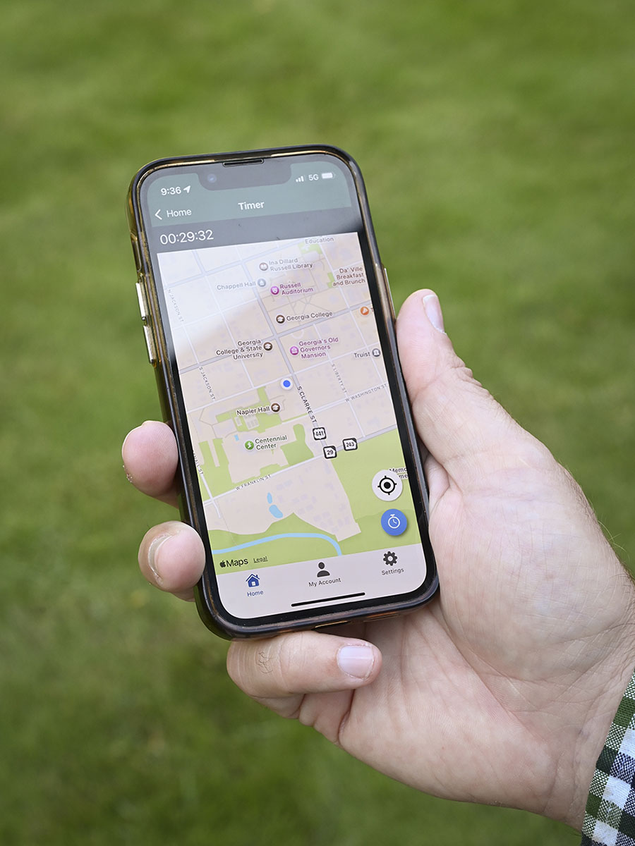 The Rave Guardian app has a safety timer so you 'Never walk alone.' (Photo: Anna Gay Leavitt)