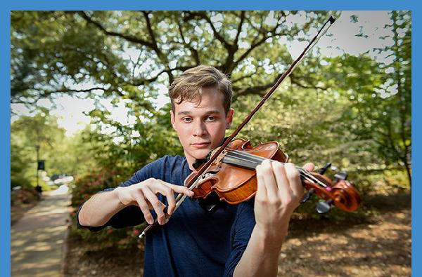 Class of 2023: Violinist finds passion for missionary work