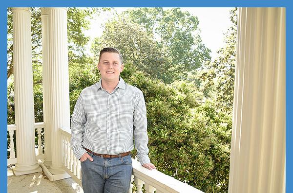 Economics and finance graduate carries strong mentorship skills with him