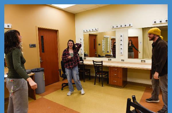 'Directing Scenes' provides theatre students and non-majors a springboard to the stage